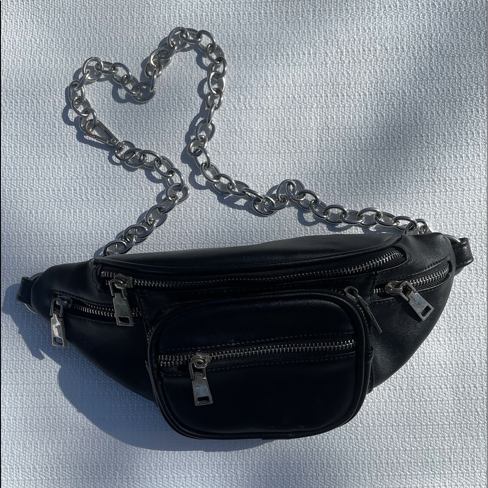🖤Leather fanny pack with chains 🖤
